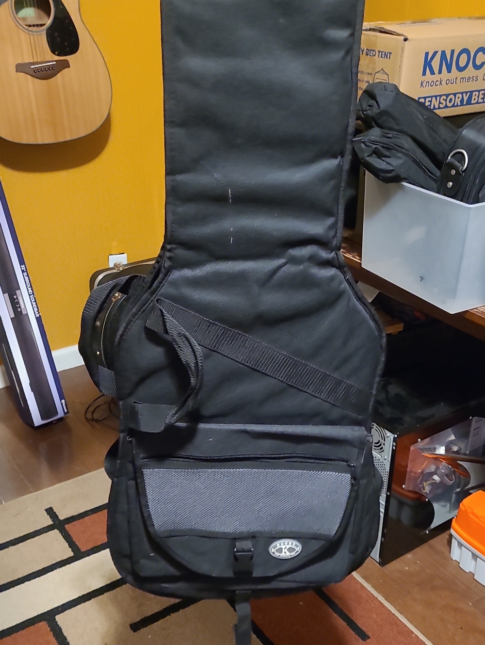 Kaces Black Padded Guitar Gig Bag - Unbranded